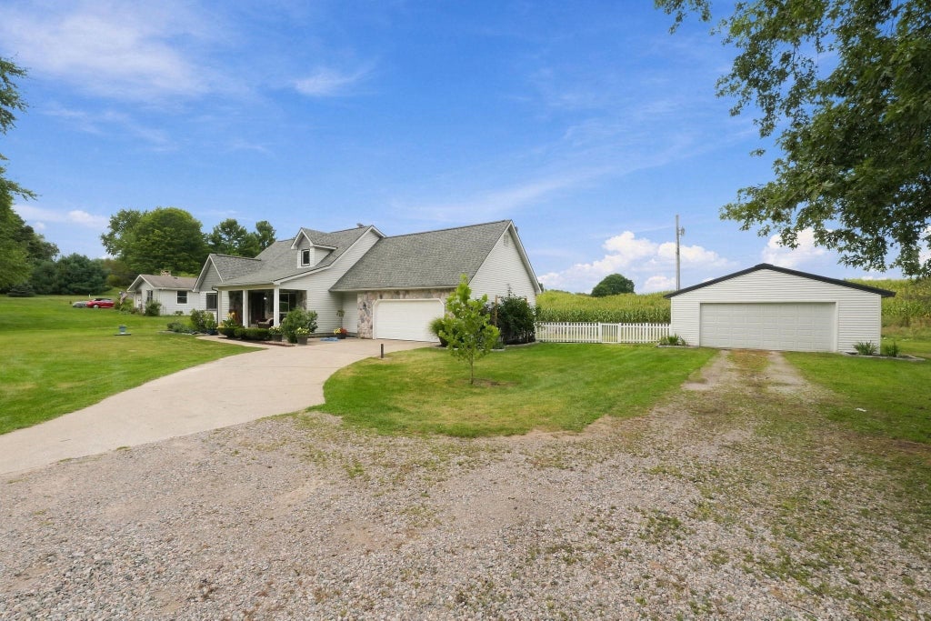 Photo of 3160 W 108 N, Angola, IN 46703 (MLS # 202637816)