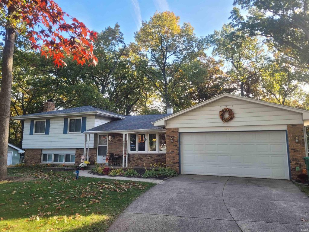 Photo of 53160 Placid Drive, South Bend, IN 46637 (MLS # 202608460)