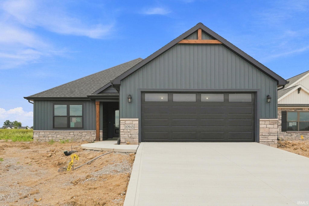 Photo of 10943 Wild Iris Cove, Fort Wayne, IN 46818 (MLS # 202631073)