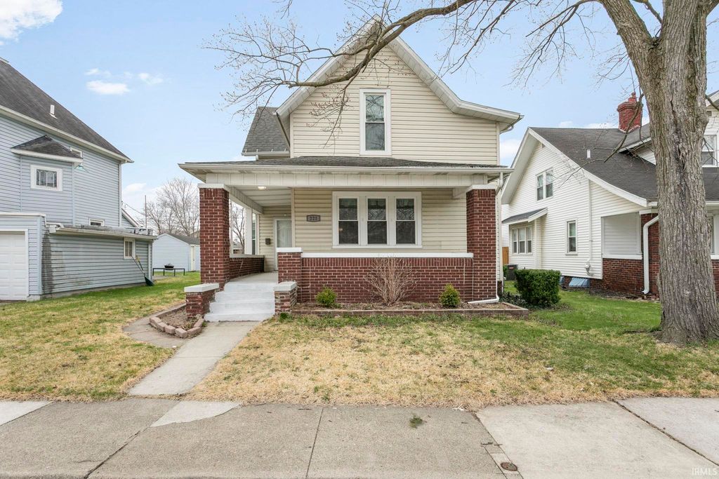 Photo of 221 Harrison Street, Mishawaka, IN 46544 (MLS # 202609716)