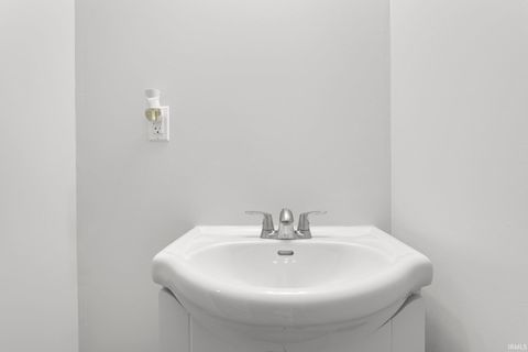 Tiny photo for 221 Harrison Street, Mishawaka, IN 46544 (MLS # 202609716)