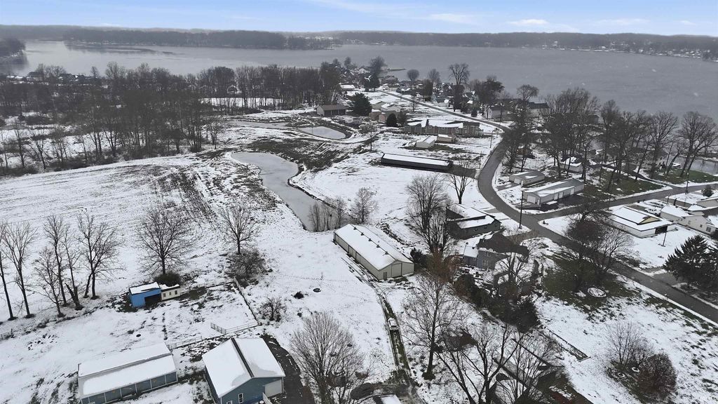 Photo of W 744 N LK George, Fremont, IN 46737 (MLS # 202548737)