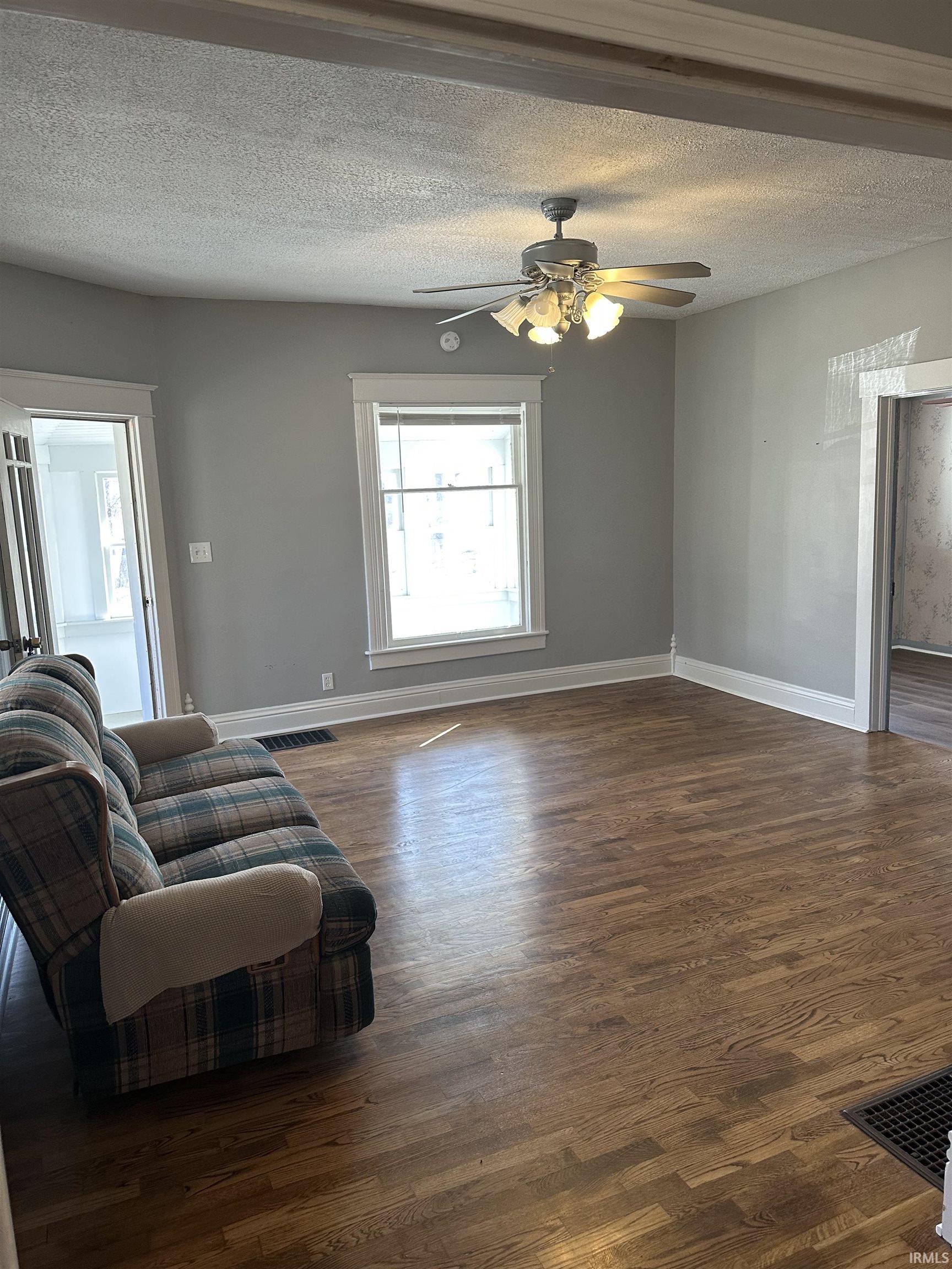 Rockville, Indiana 47872, United States, 2 Bedrooms Bedrooms, ,1 BathroomBathrooms,Residential,Pending,88563