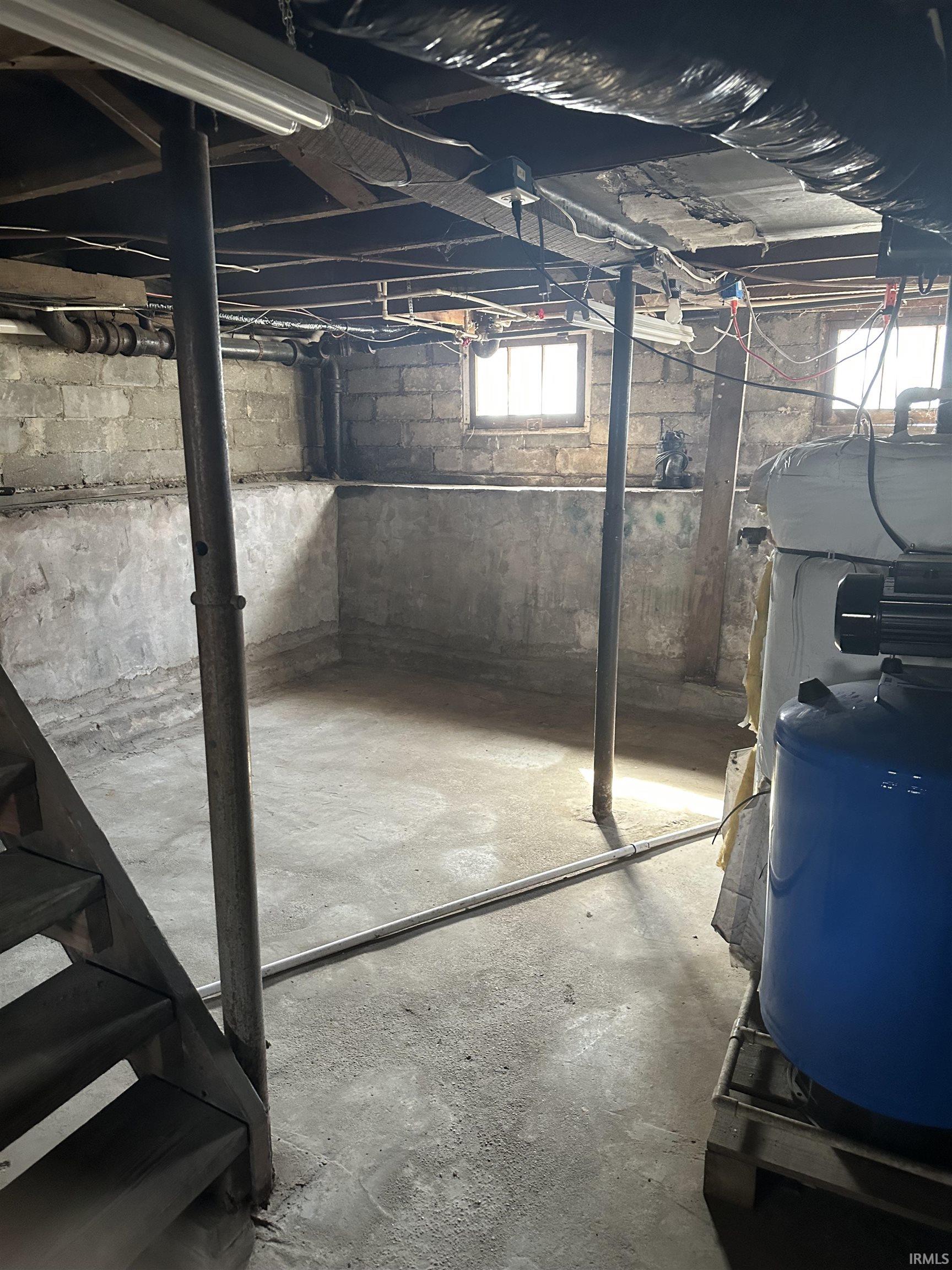 Rockville, Indiana 47872, United States, 2 Bedrooms Bedrooms, ,1 BathroomBathrooms,Residential,Pending,88563