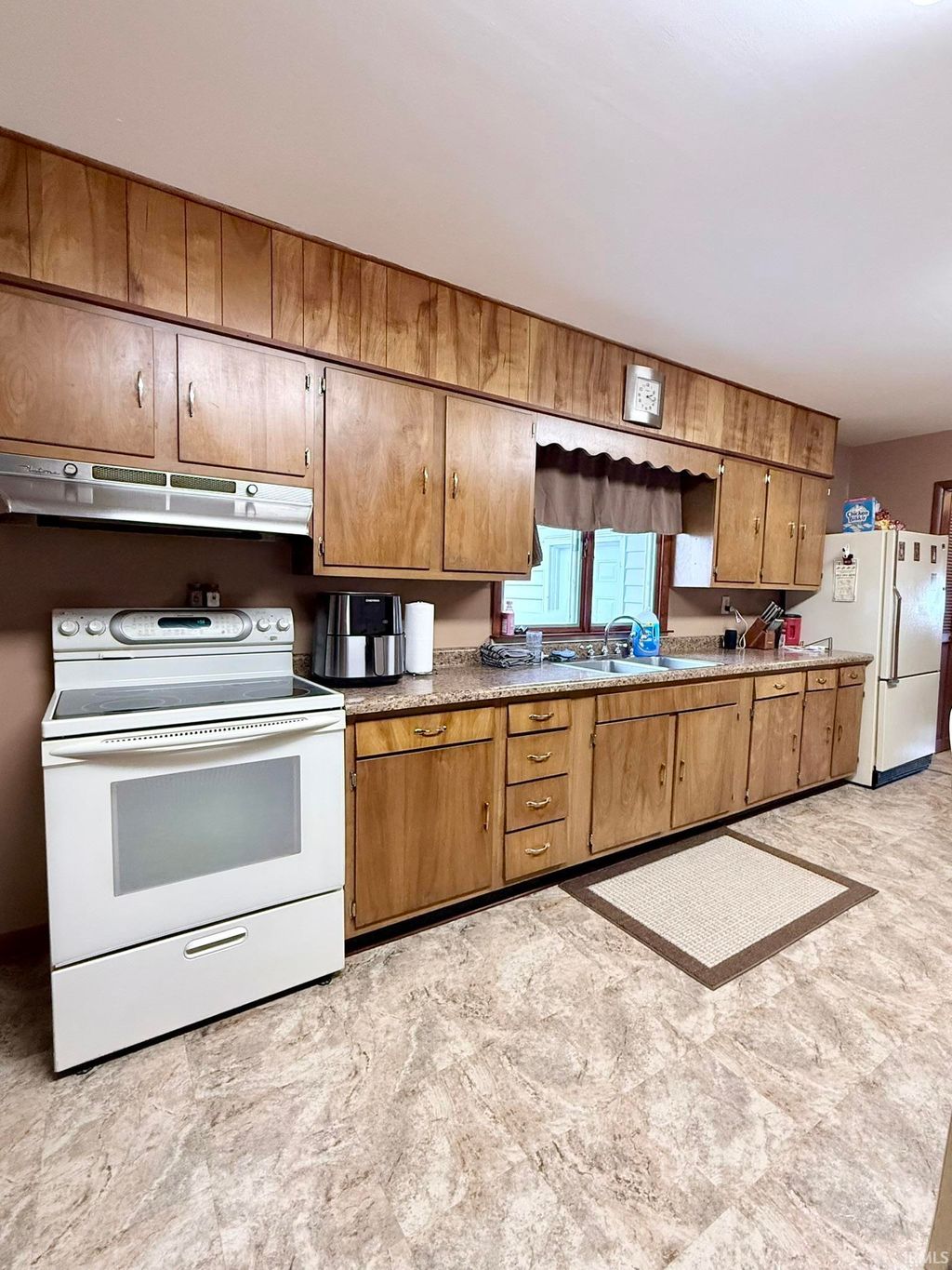 Photo of 4296 E SR 32 Road, Union City, IN 47390 (MLS # 202602648)