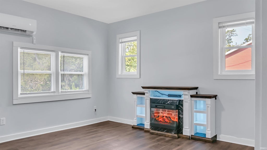 Photo of 220 N Adams Street, Bloomington, IN 47404 (MLS # 202638642)