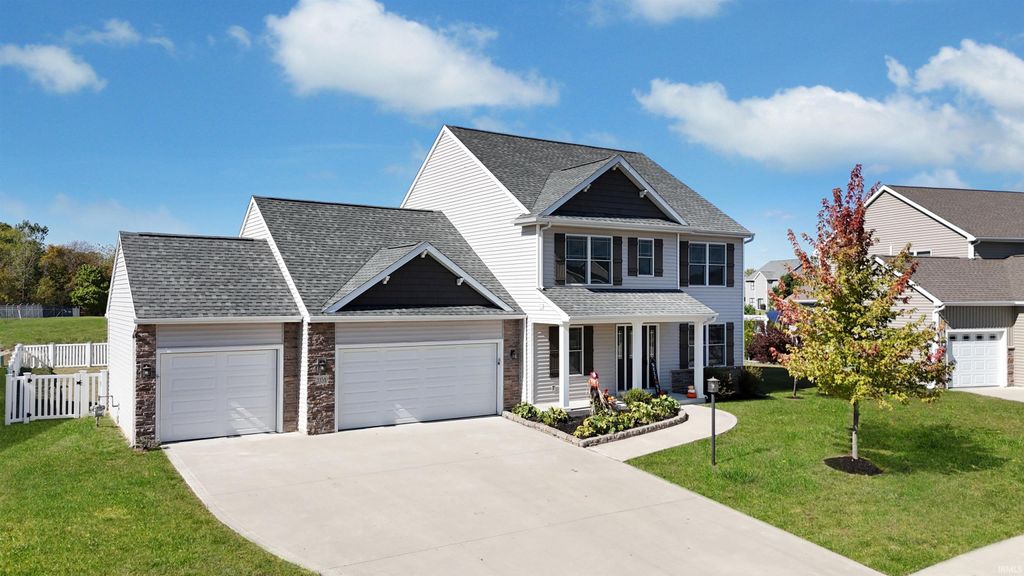 Photo of 3358 Treviso Cove, Fort Wayne, IN 46814 (MLS # 202540487)