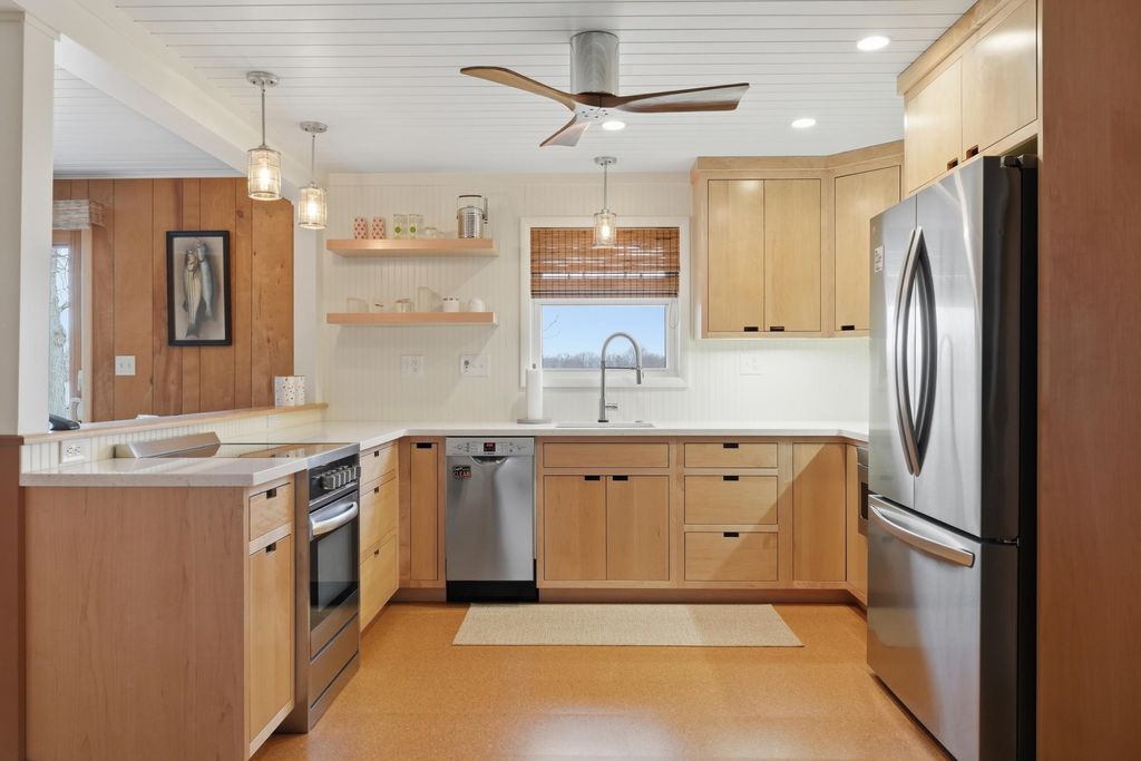 Photo of 0385 E 745 S, Wolcottville, IN 46795 (MLS # 202610181)