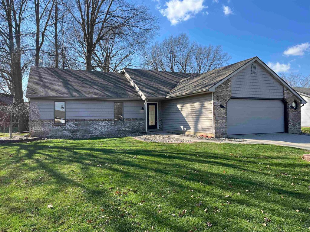 Photo of 5925 Gate Tree Lane, Fort Wayne, IN 46835 (MLS # 202608199)