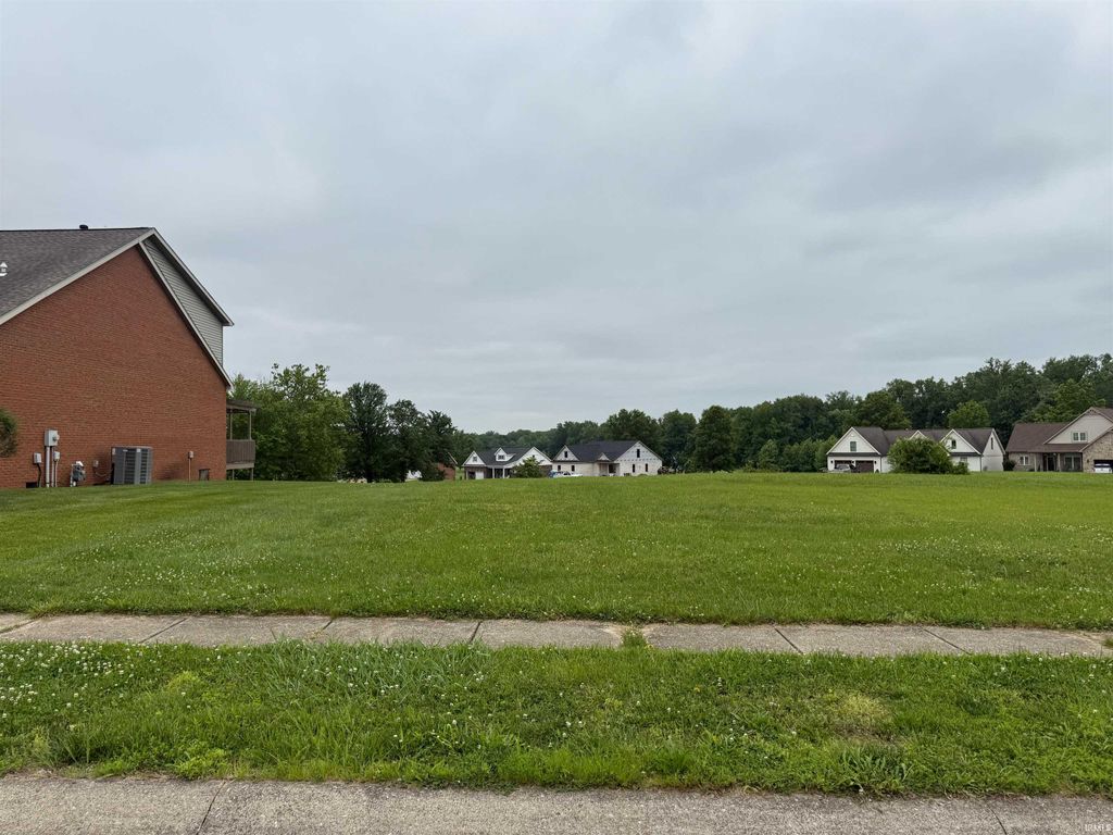 Photo of 4511 Sierra Drive, Boonville, IN 47601 (MLS # 202619715)