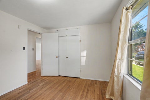 Tiny photo for 1139 E Colfax Avenue, South Bend, IN 46617 (MLS # 202641685)