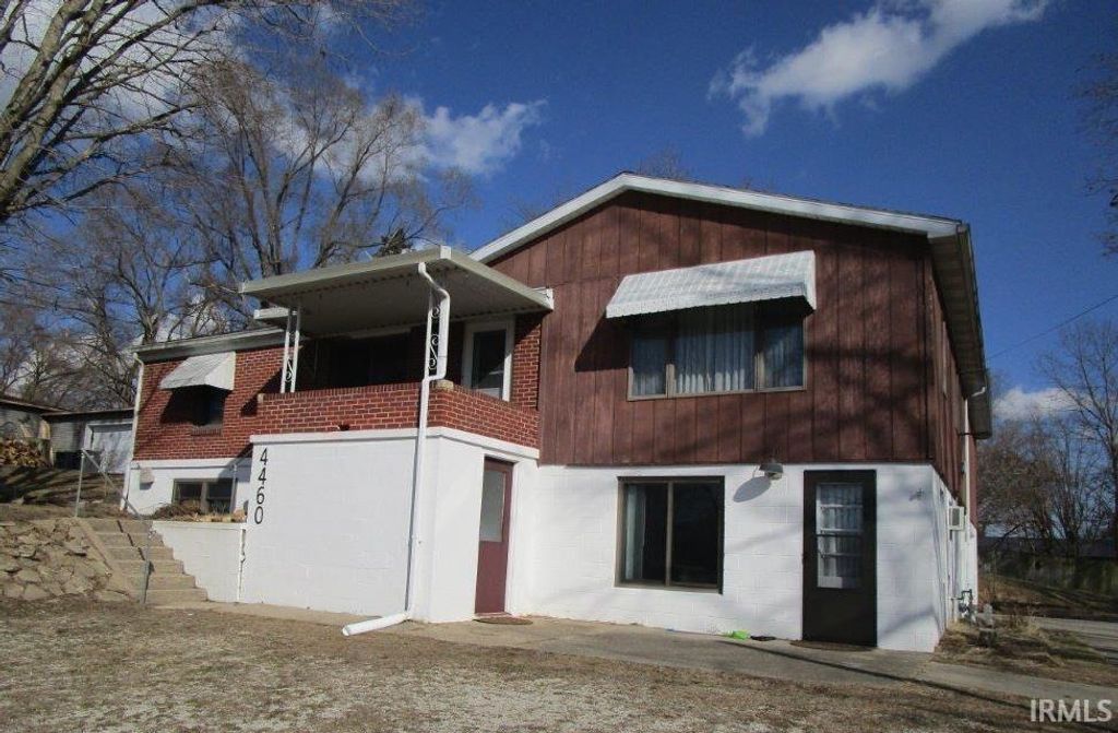 Photo of 4460 N Sullivan Road, Leesburg, IN 46538 (MLS # 202606171)