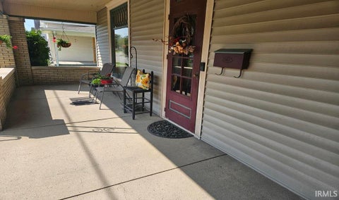Tiny photo for 700 S Jackson Street, Frankfort, IN 46041 (MLS # 202635523)