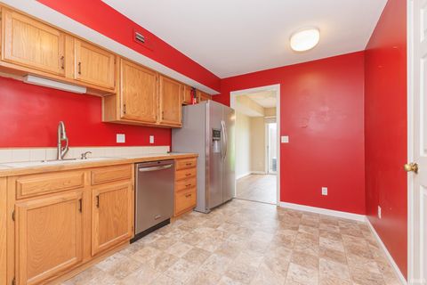 Tiny photo for 3600 N Lakeside Drive, Muncie, IN 47304 (MLS # 202613055)