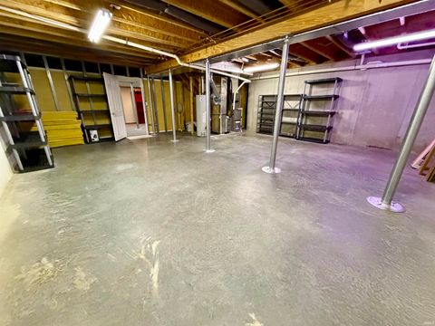 Tiny photo for 3402 Weathered Rock Circle, Kokomo, IN 46902 (MLS # 202604061)