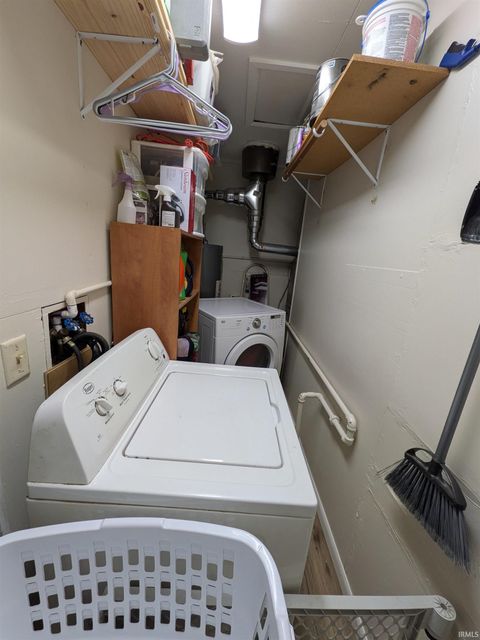 Tiny photo for 2184 Ulen Lane, Lafayette, IN 47904 (MLS # 202607358)