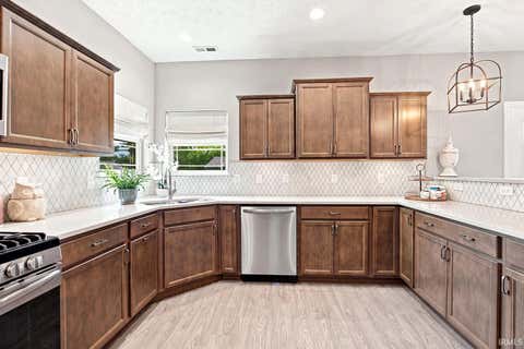 Tiny photo for 4336 Admirals Cove Drive, Lafayette, IN 47909 (MLS # 202633945)