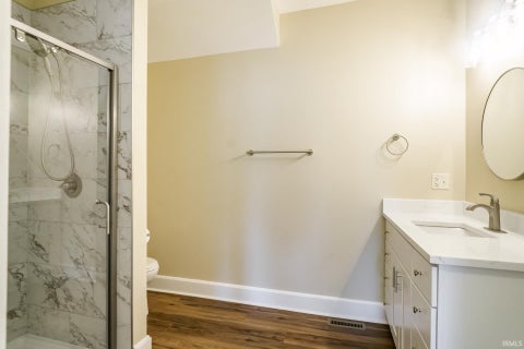 Tiny photo for 702 N Hill Street, South Bend, IN 46617 (MLS # 202643551)