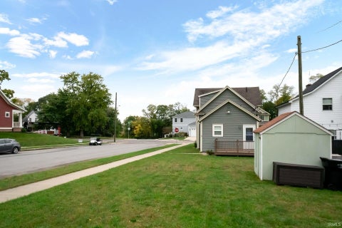 Tiny photo for 702 N Hill Street, South Bend, IN 46617 (MLS # 202643551)