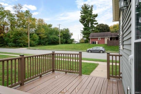 Tiny photo for 702 N Hill Street, South Bend, IN 46617 (MLS # 202643551)