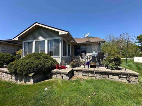 Tiny photo for 3102 S Carter Street, Kokomo, IN 46901 (MLS # 202617335)
