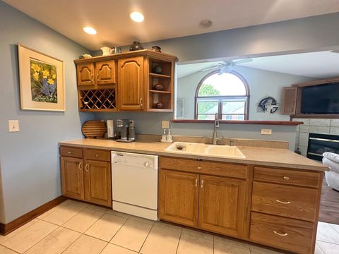 Tiny photo for 3102 S Carter Street, Kokomo, IN 46901 (MLS # 202617335)