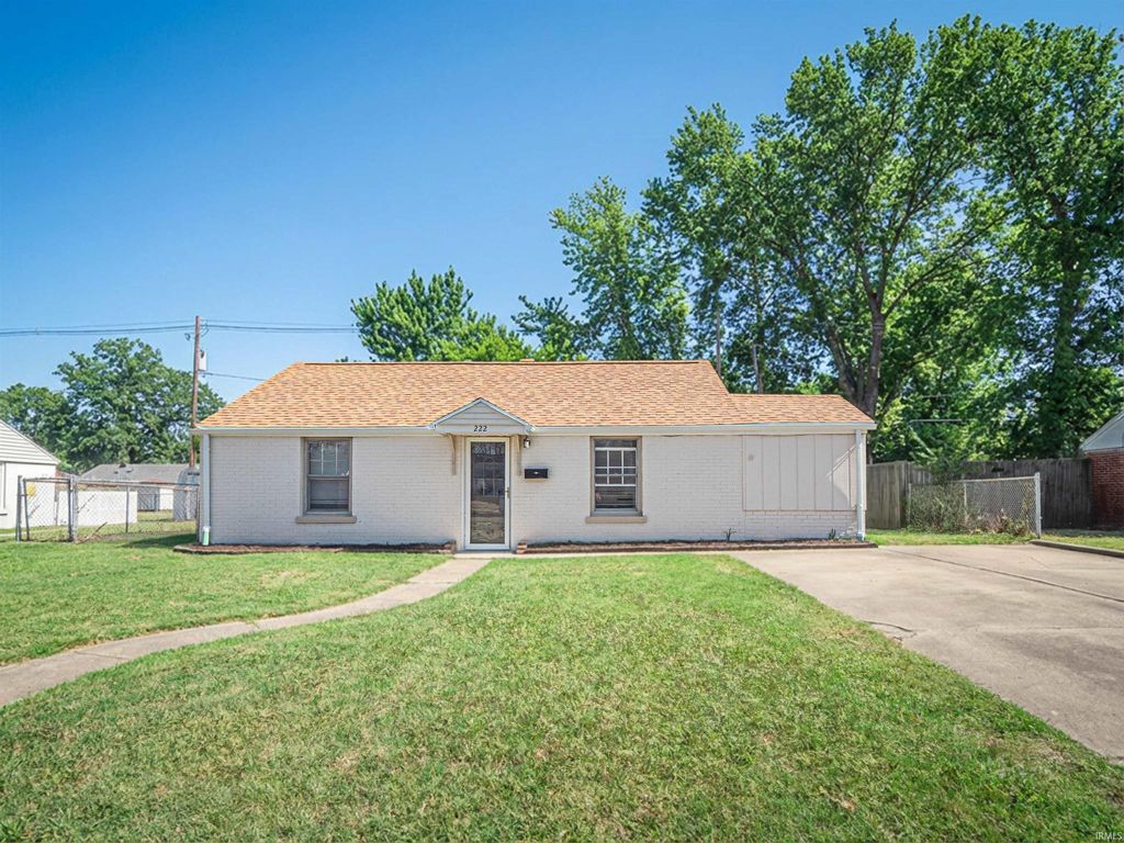 Photo of 222 Kenmore Drive, Evansville, IN 47714 (MLS # 202606598)
