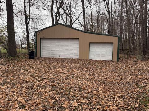 Tiny photo for 10190 Beechwood Drive, Plymouth, IN 46563 (MLS # 202601292)