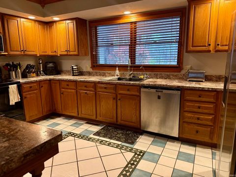 Tiny photo for 10190 Beechwood Drive, Plymouth, IN 46563 (MLS # 202601292)