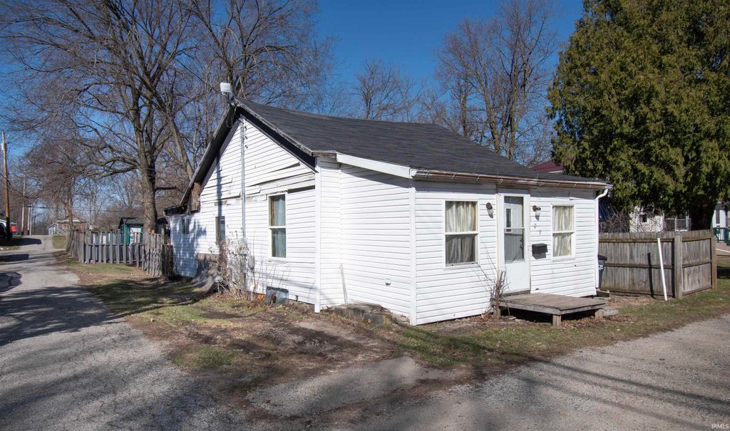 Photo of 109 E Factory Street, Lagrange, IN 46761 (MLS # 202607721)