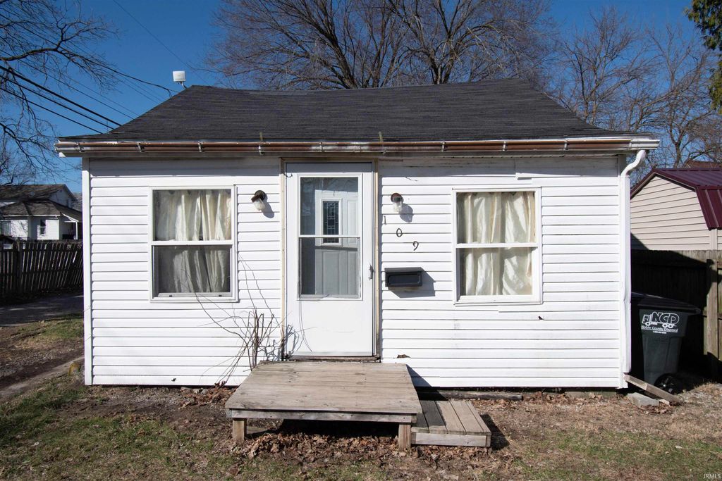 Photo of 109 E Factory Street, Lagrange, IN 46761 (MLS # 202607721)