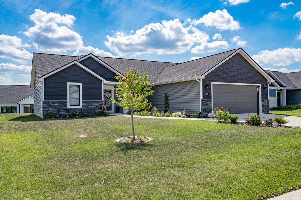 Photo of 13035 Silk Tree Trail, Fort Wayne, IN 46814 (MLS # 202610579)