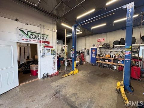 Tiny photo for 206 N Main Street, Dunkirk, IN 47336 (MLS # 202547073)