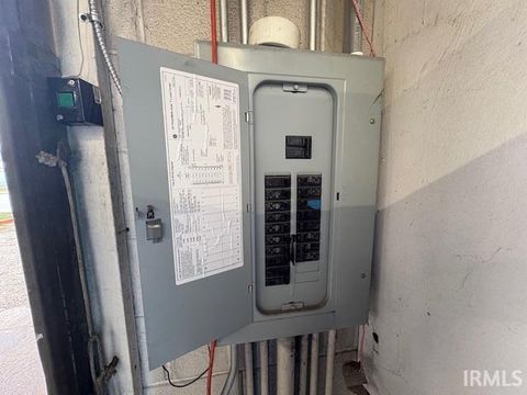 Tiny photo for 206 N Main Street, Dunkirk, IN 47336 (MLS # 202547073)