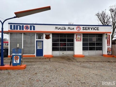 Photo of 206 N Main Street, Dunkirk, IN 47336 (MLS # 202547073)