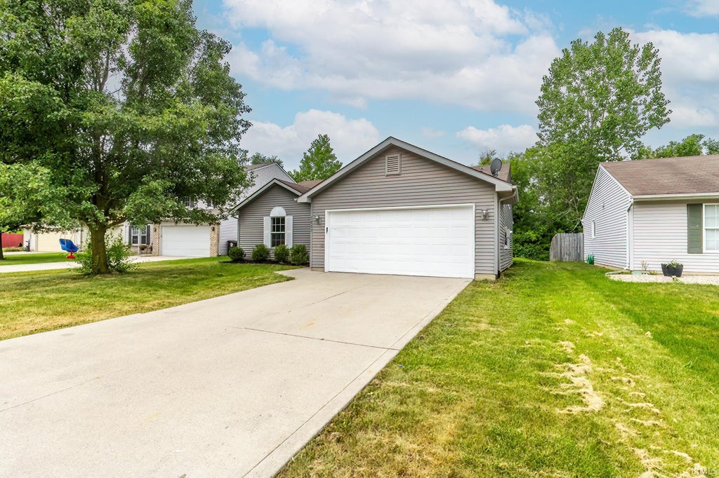 Photo of 7823 Rocky Glen Place, Fort Wayne, IN 46825 (MLS # 202644830)
