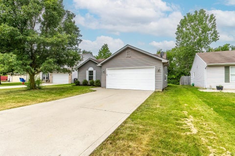 Tiny photo for 7823 Rocky Glen Place, Fort Wayne, IN 46825 (MLS # 202644830)