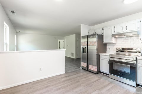 Tiny photo for 7823 Rocky Glen Place, Fort Wayne, IN 46825 (MLS # 202644830)