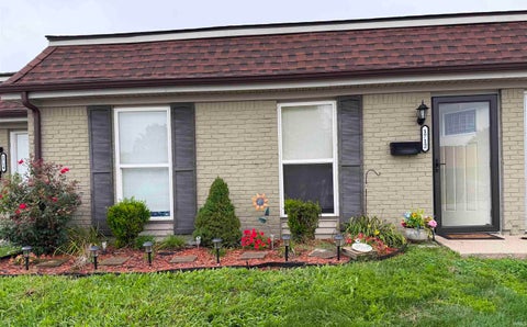 Photo of 1712 Sussex On Berkley Street, Kokomo, IN 46901 (MLS # 202634462)