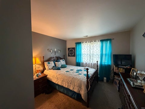 Tiny photo for 1712 Sussex On Berkley Street, Kokomo, IN 46901 (MLS # 202634462)
