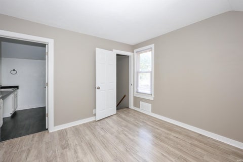 Tiny photo for 524 W 4th Street, Fort Wayne, IN 46808 (MLS # 202632055)