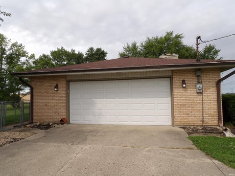 Tiny photo for 9315 E Jackson Street, Selma, IN 47383 (MLS # 202634586)