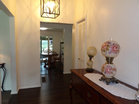 Tiny photo for 9315 E Jackson Street, Selma, IN 47383 (MLS # 202634586)