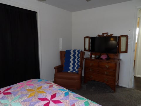 Tiny photo for 9315 E Jackson Street, Selma, IN 47383 (MLS # 202634586)