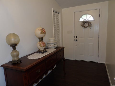 Tiny photo for 9315 E Jackson Street, Selma, IN 47383 (MLS # 202634586)