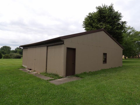 Tiny photo for 9315 E Jackson Street, Selma, IN 47383 (MLS # 202634586)