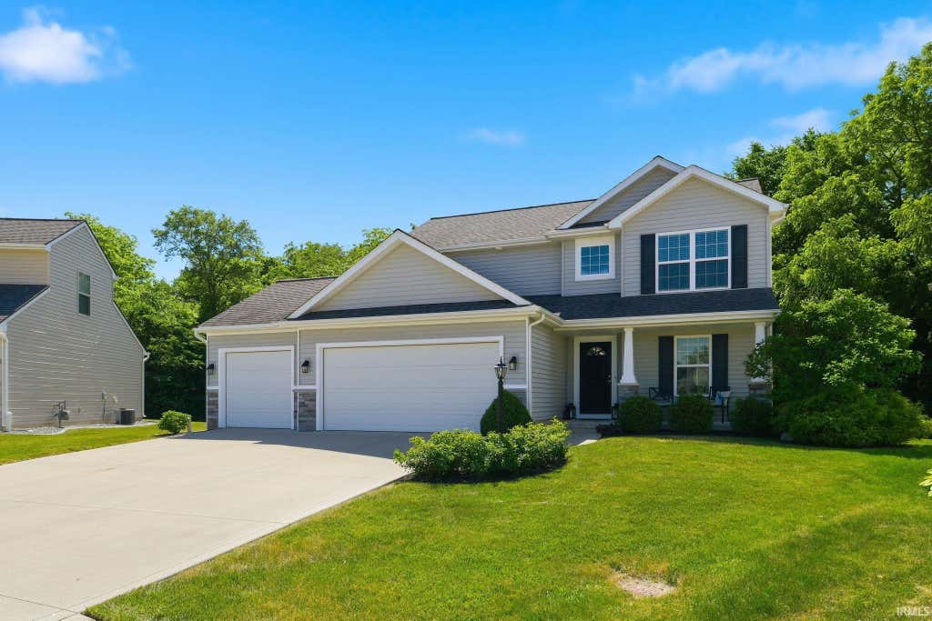 Photo of 343 Lisbon Drive, Fort Wayne, IN 46818 (MLS # 202625628)
