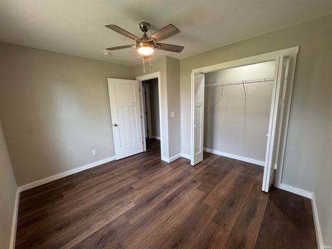Tiny photo for 450 Trinton Circle, Bedford, IN 47421 (MLS # 202609953)