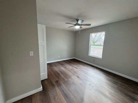 Tiny photo for 450 Trinton Circle, Bedford, IN 47421 (MLS # 202609953)