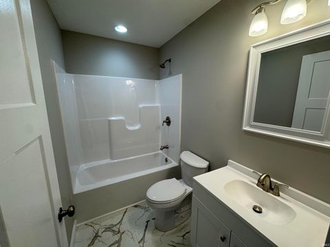 Tiny photo for 450 Trinton Circle, Bedford, IN 47421 (MLS # 202609953)